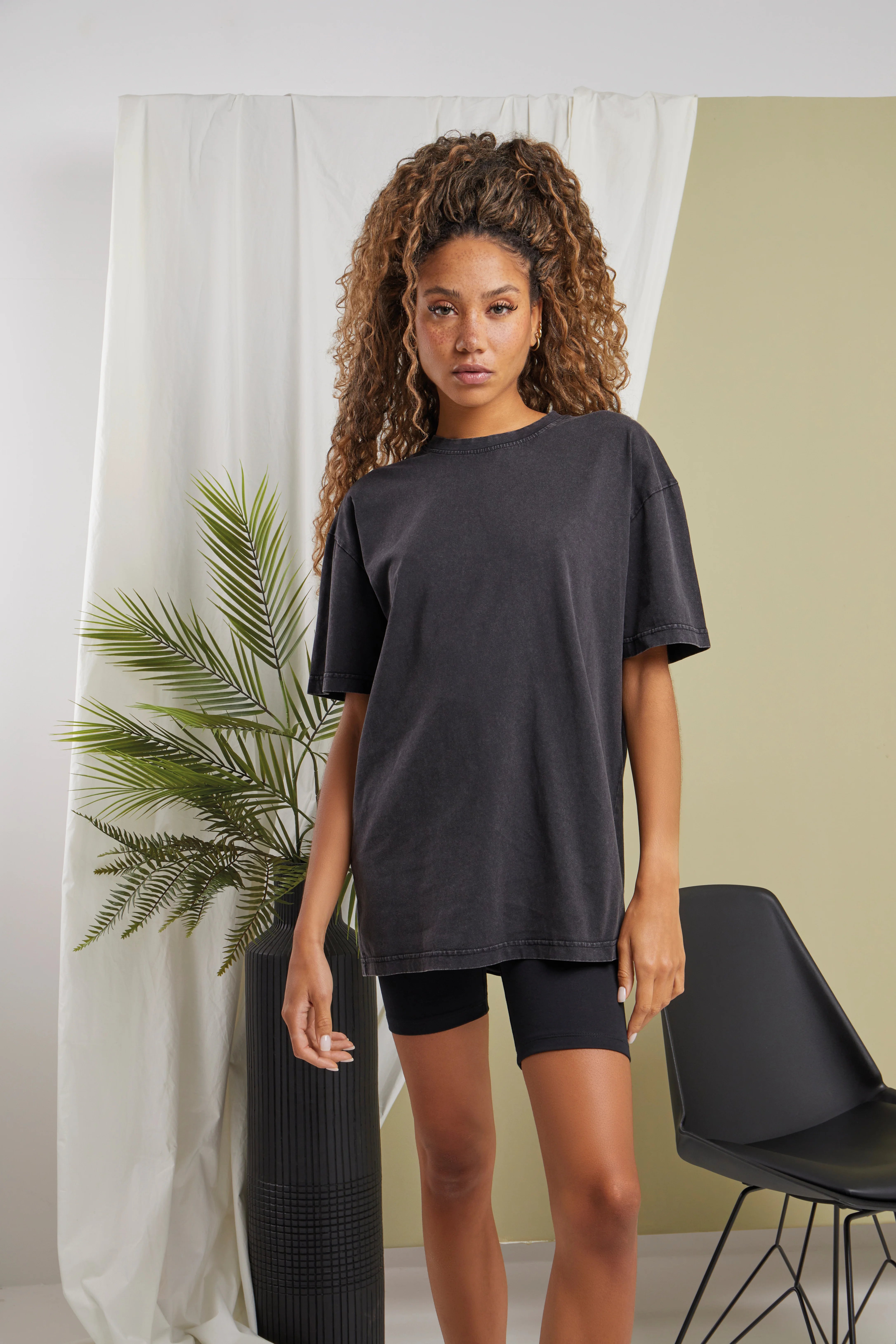 Women’s oversized acid wash tee