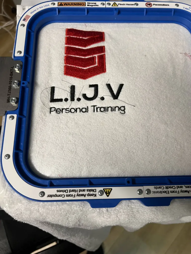 Professioneel borduurwerk op kleding - J-Pro Solutions