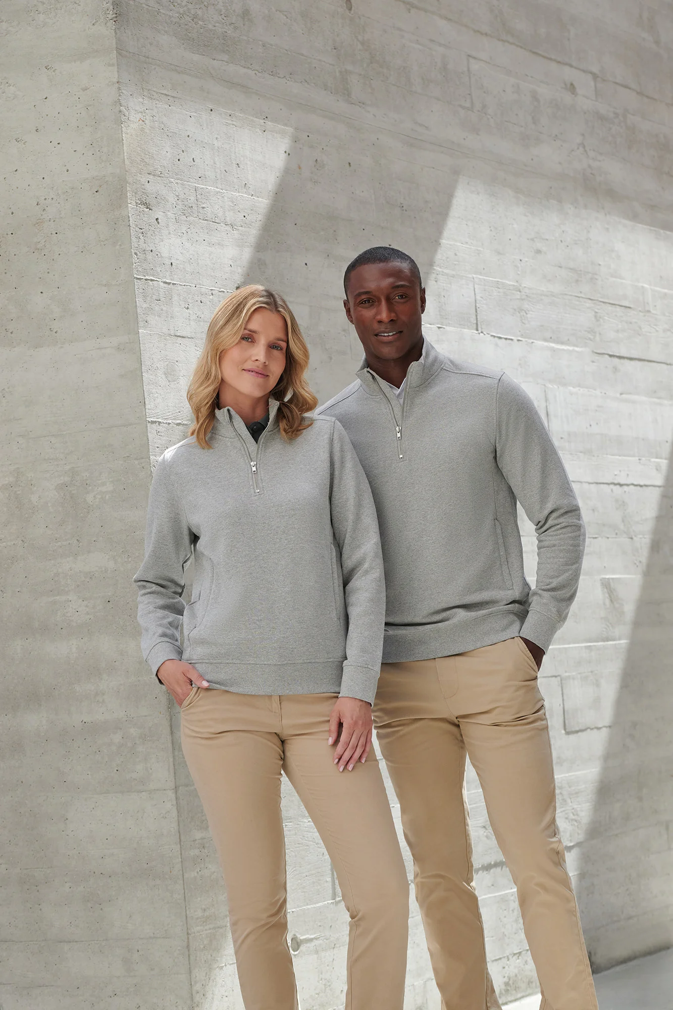 Henbury Uniseks sweater met ritskraag