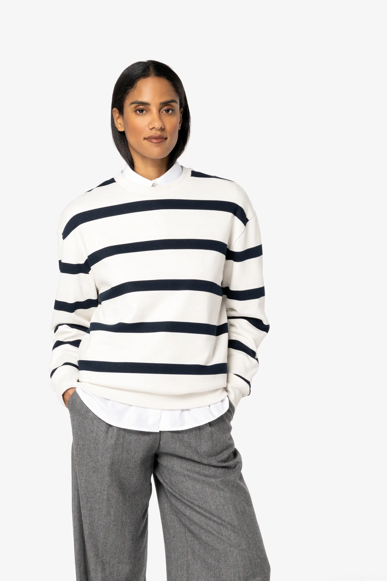Native Spirit Ecologische gestreepte uniseks sweater met ronde hals en afhangende schouders
