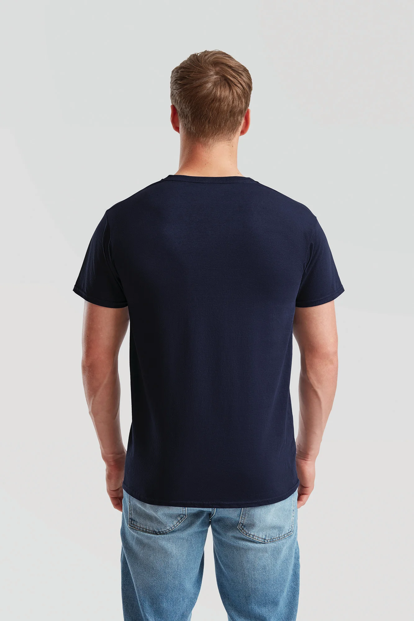Fruit of the Loom Men's Valueweight V-neck T-shirt (61-066-0)