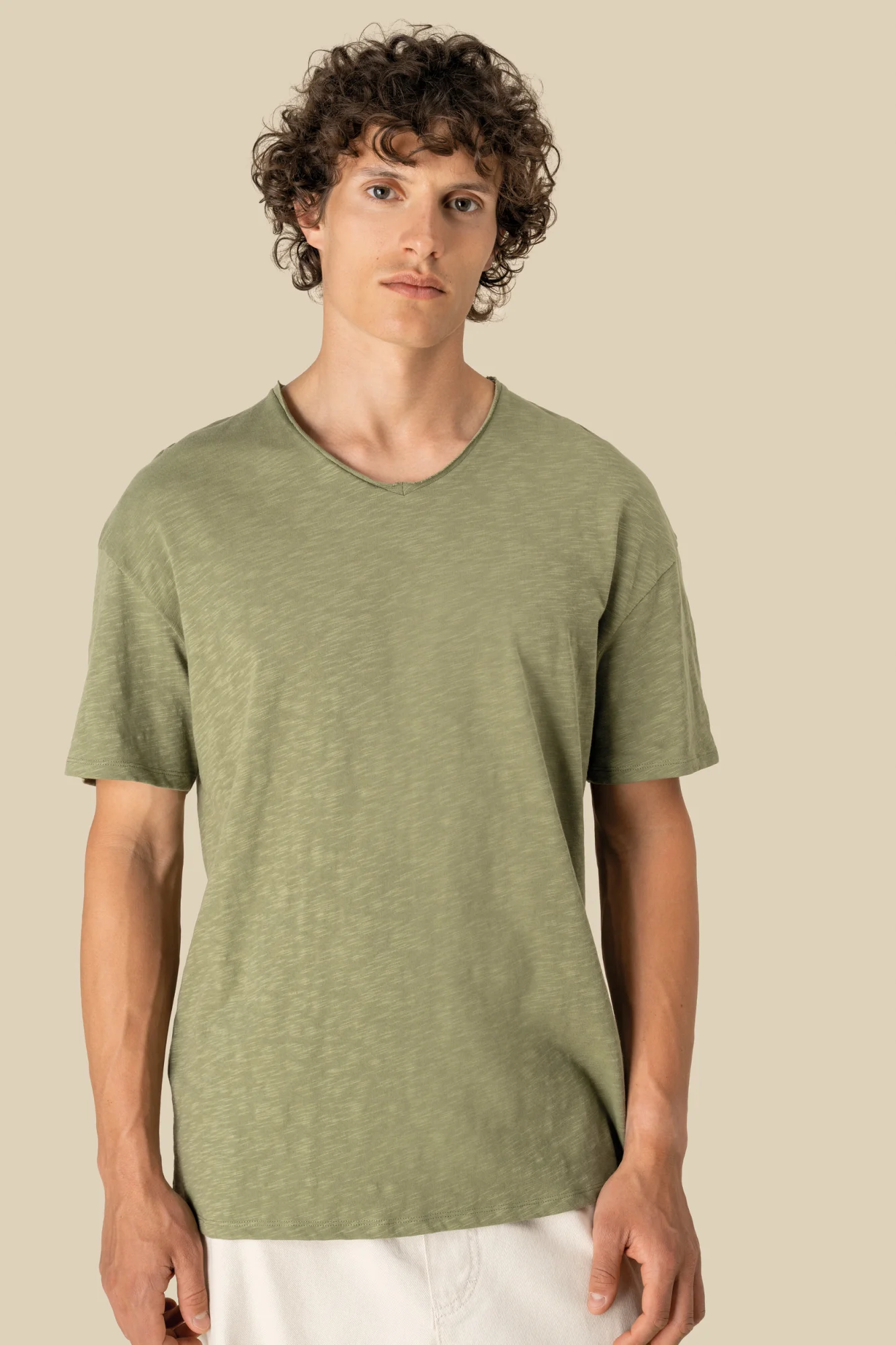 Spasso Ecologisch heren-T-shirt met slubhals en afhangende schouders