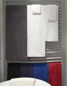 SG ACCESSORIES - TOWELS Volga Beach Towel CLASSIC