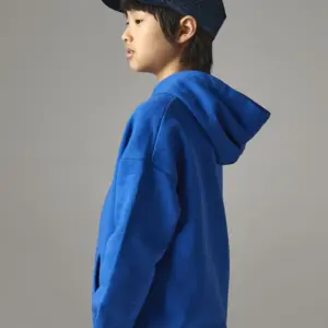 Beechfield® Kinderpet in mesh, verstelbaar aan de achterkant.
