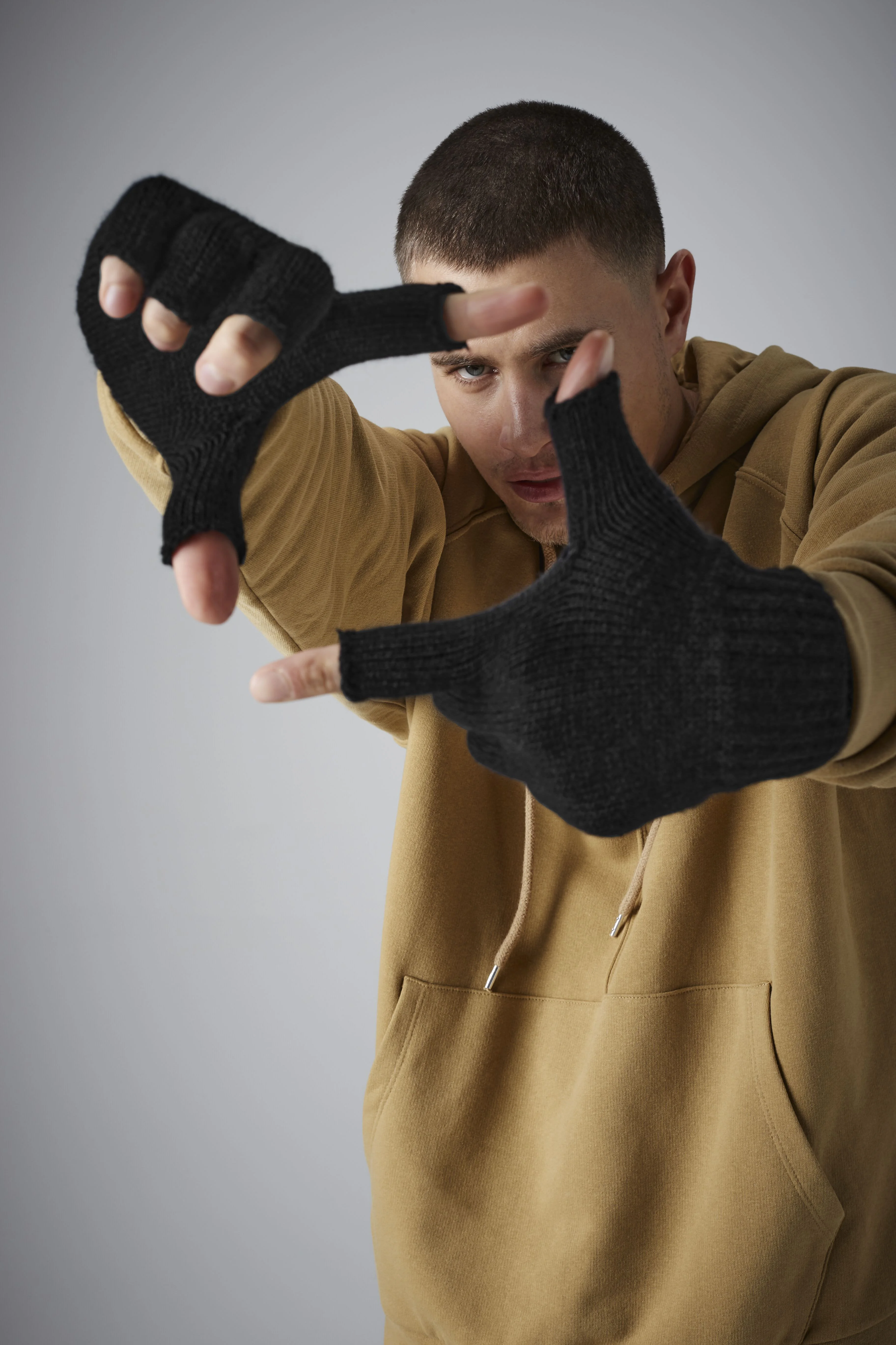 Fingerless gloves