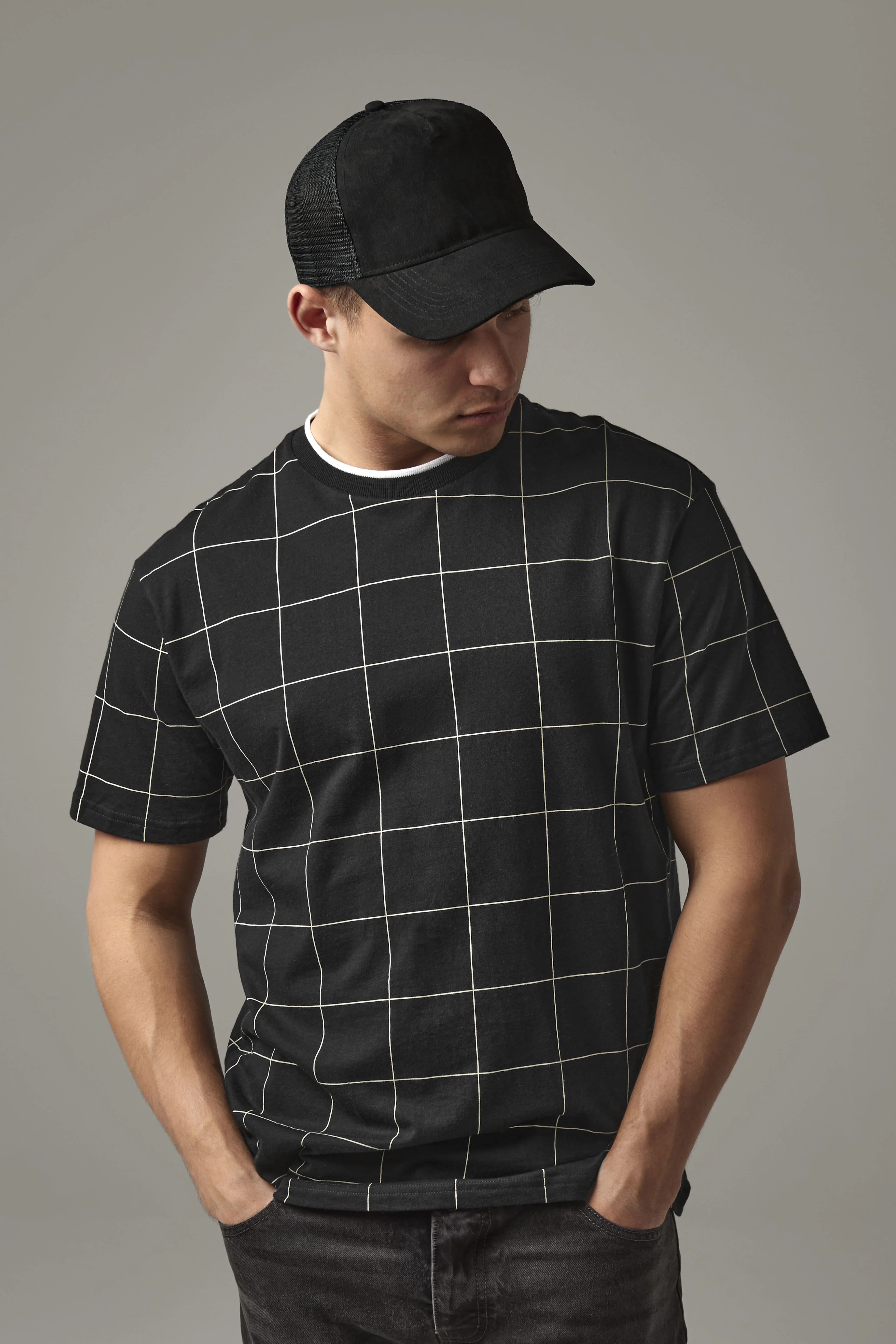 Suede snapback trucker
