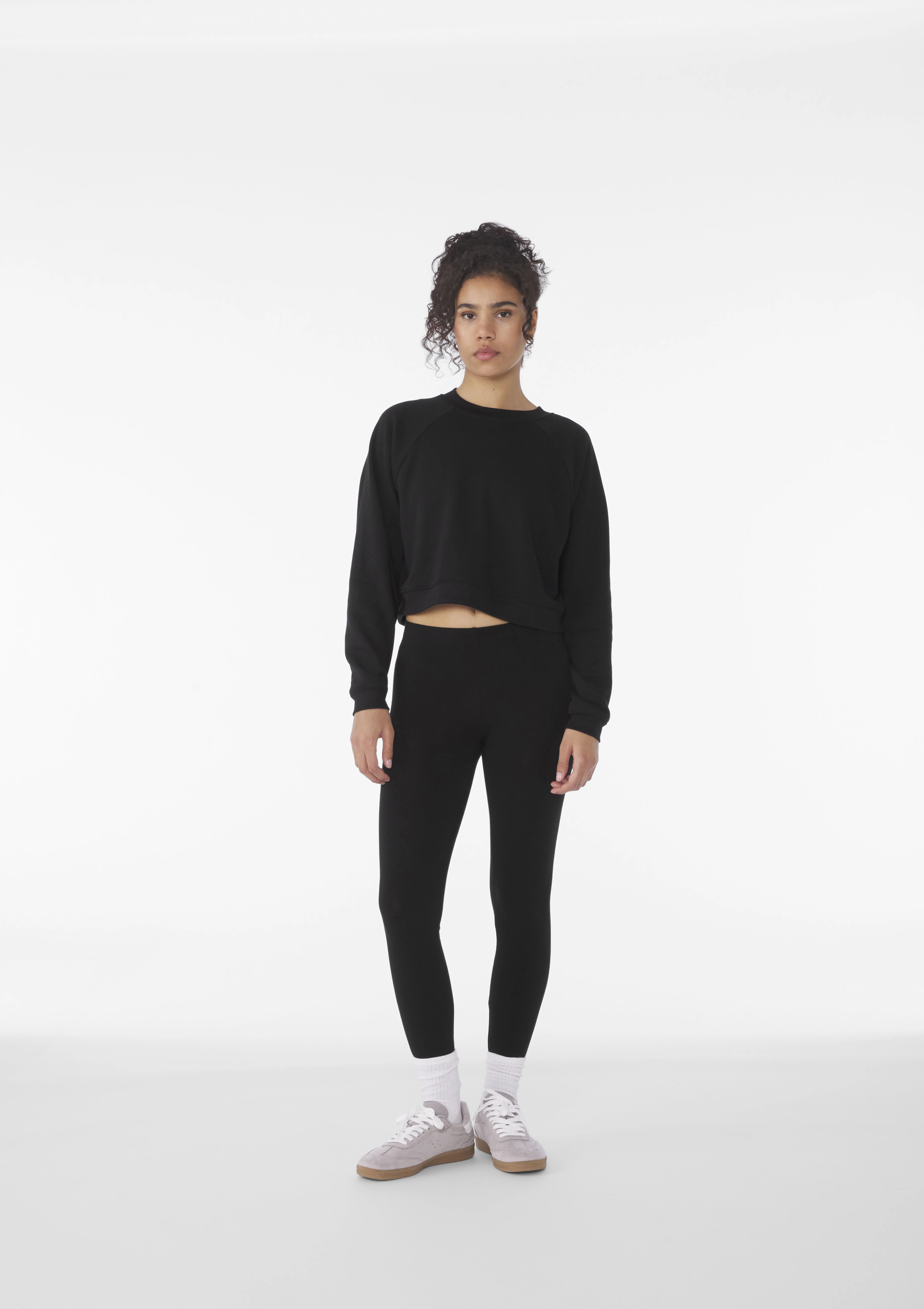 Women's raglan pullover fleece