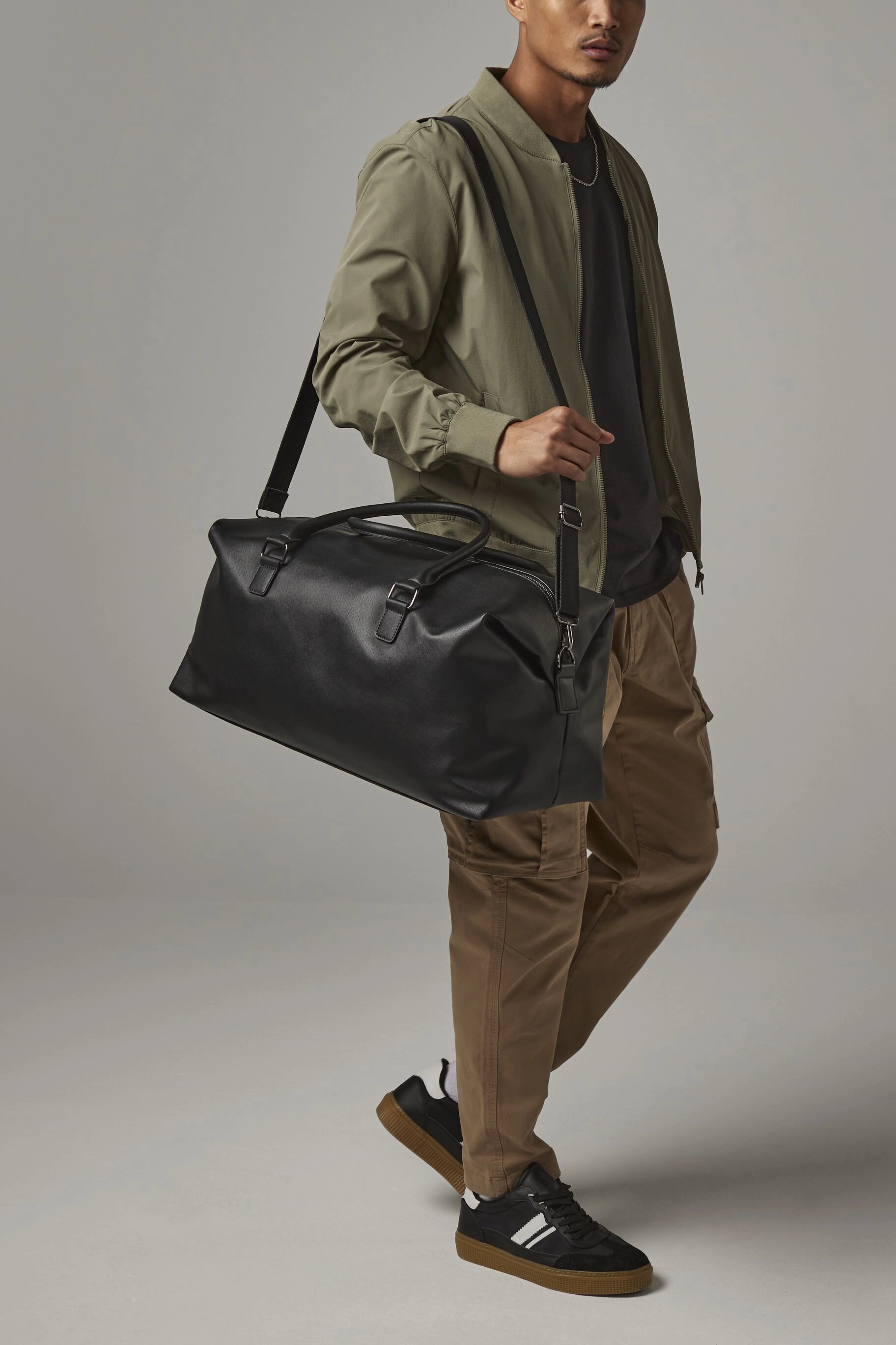 Boutique weekender