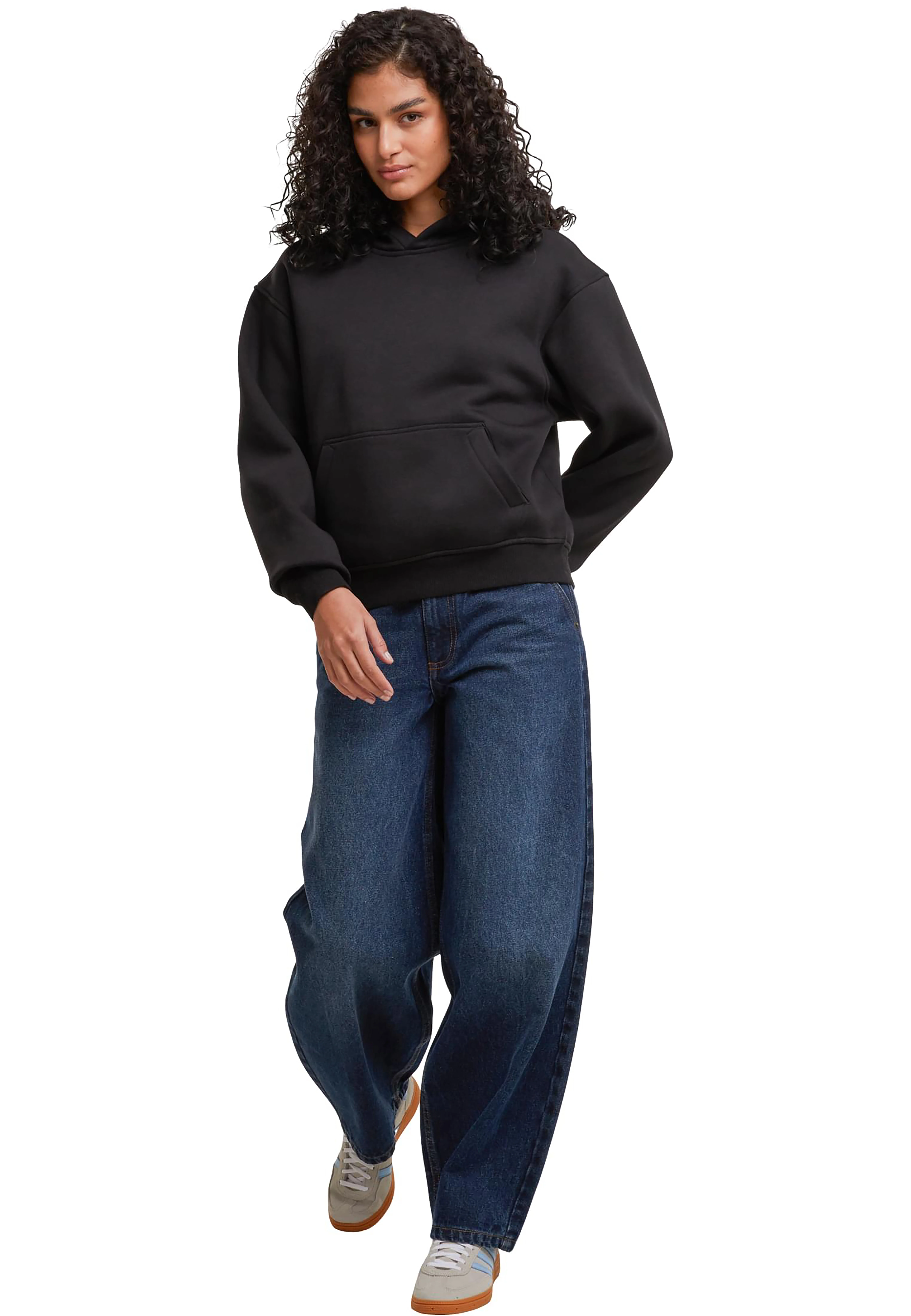 Women’s loose-fit hoodie