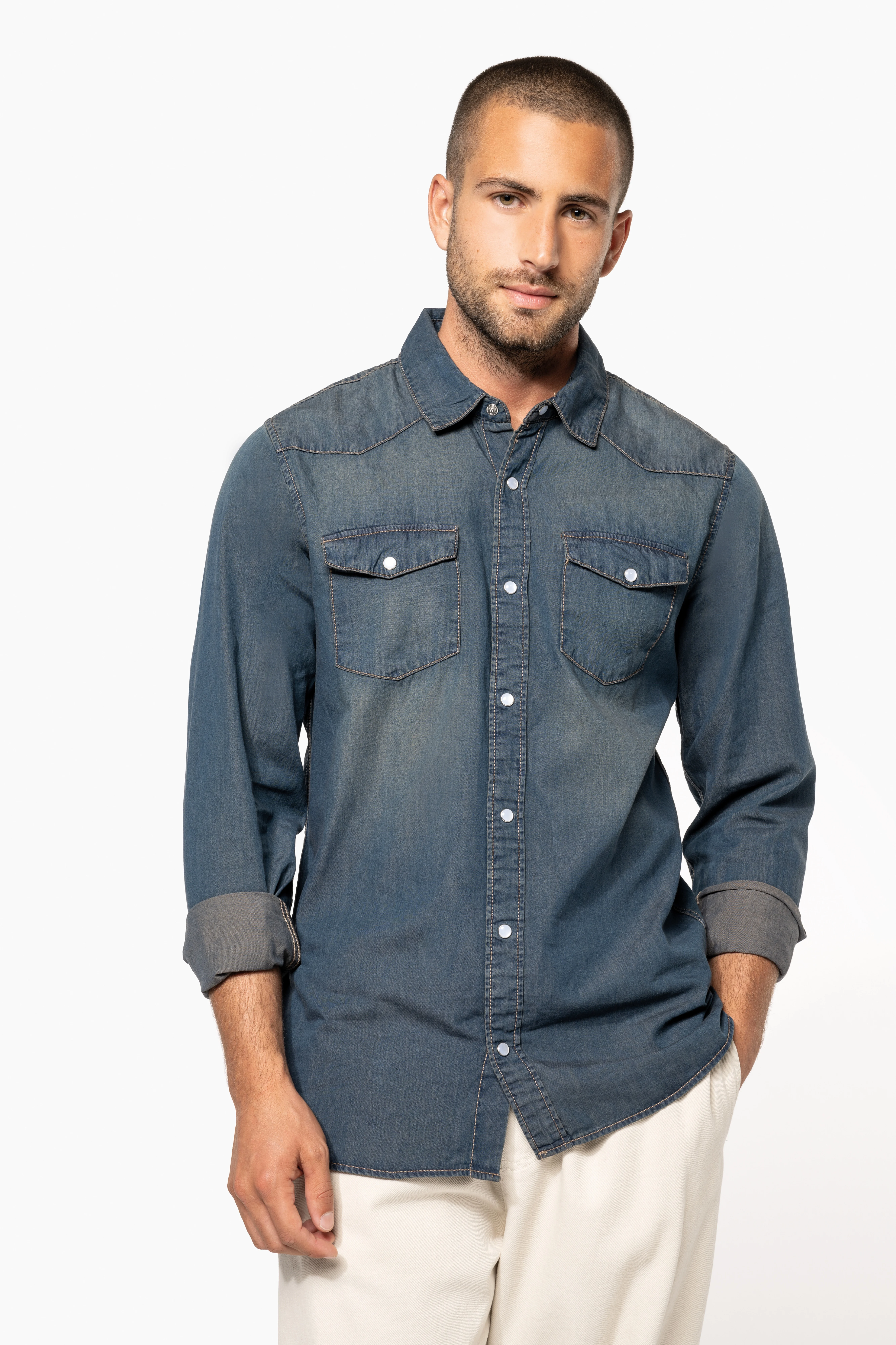 Men's long-sleeved denim shirt