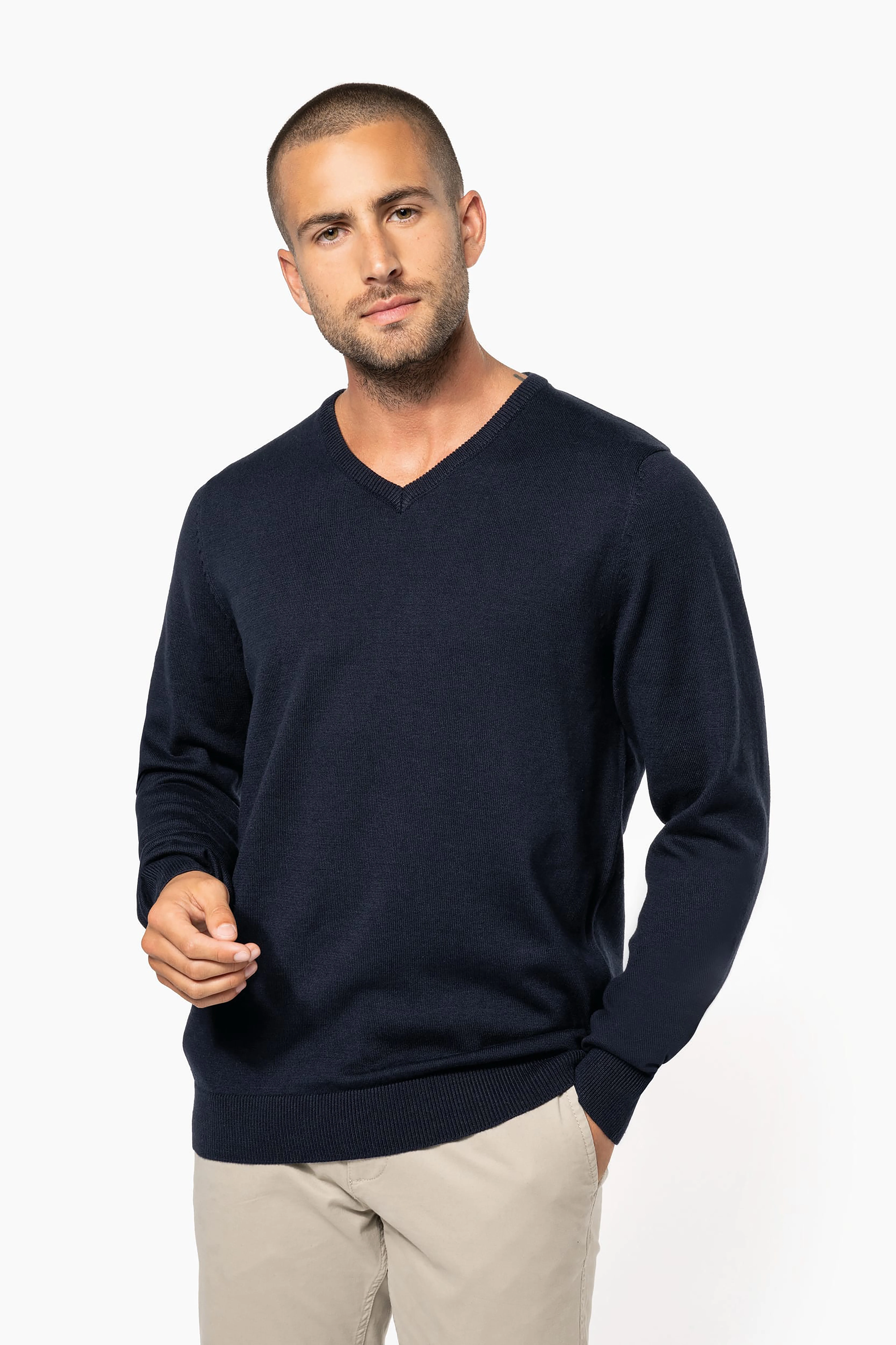 Men's V-neck jumper