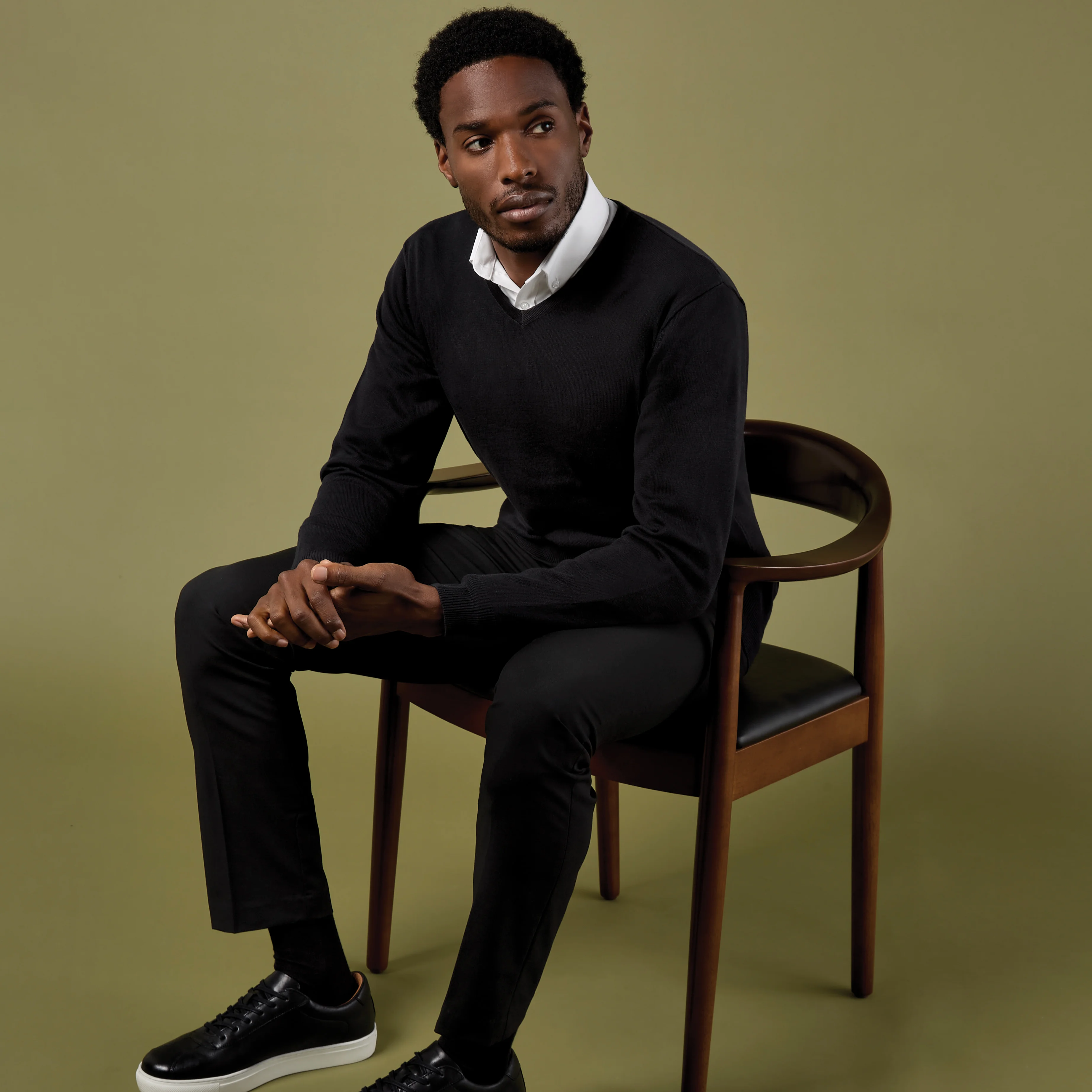Kustom Kit Classic Fit Arundel V Neck Sweater