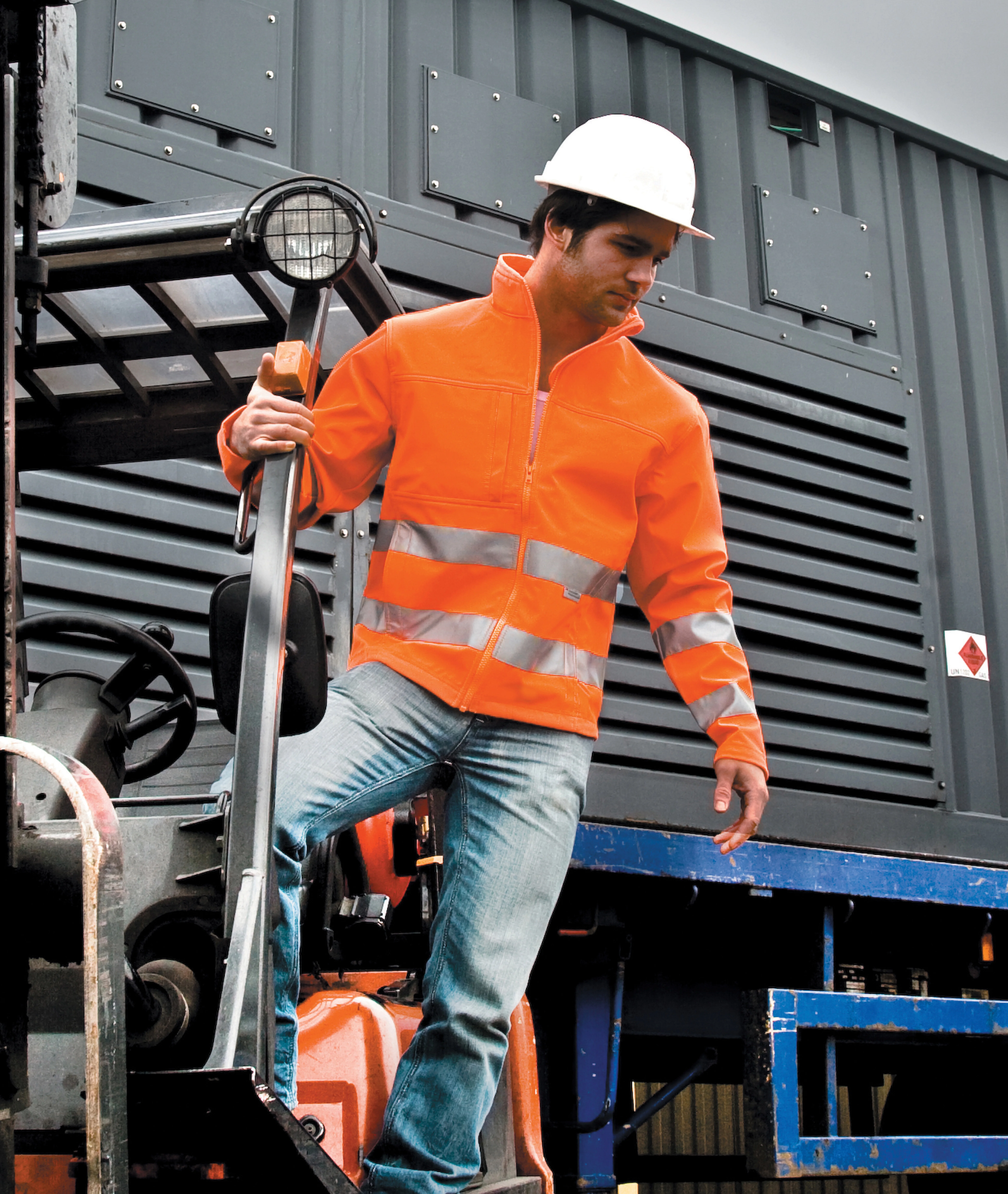 High-viz softshell jacket