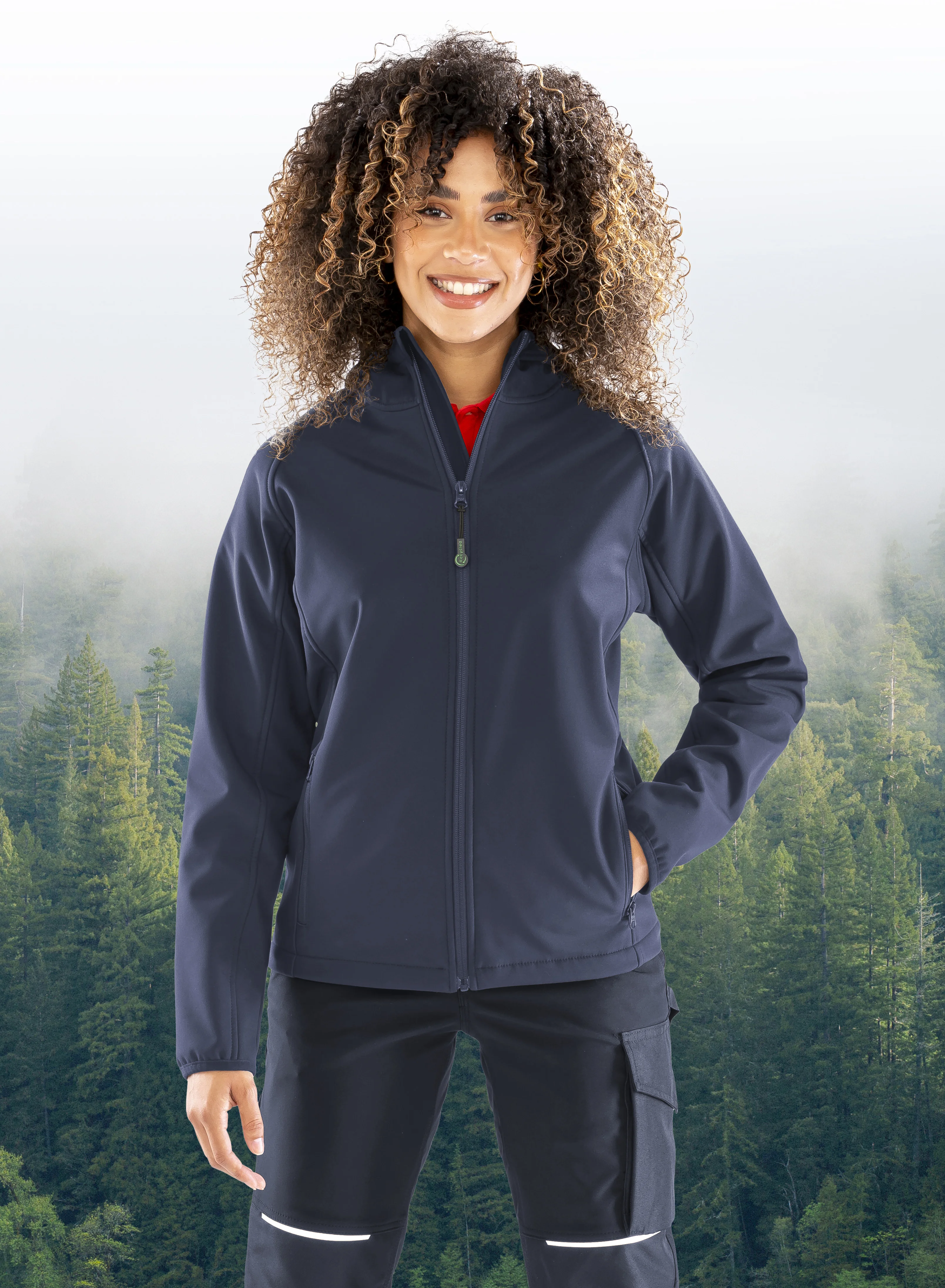Result 3-laagse gerecycleerde softshell met capuchon voor dames