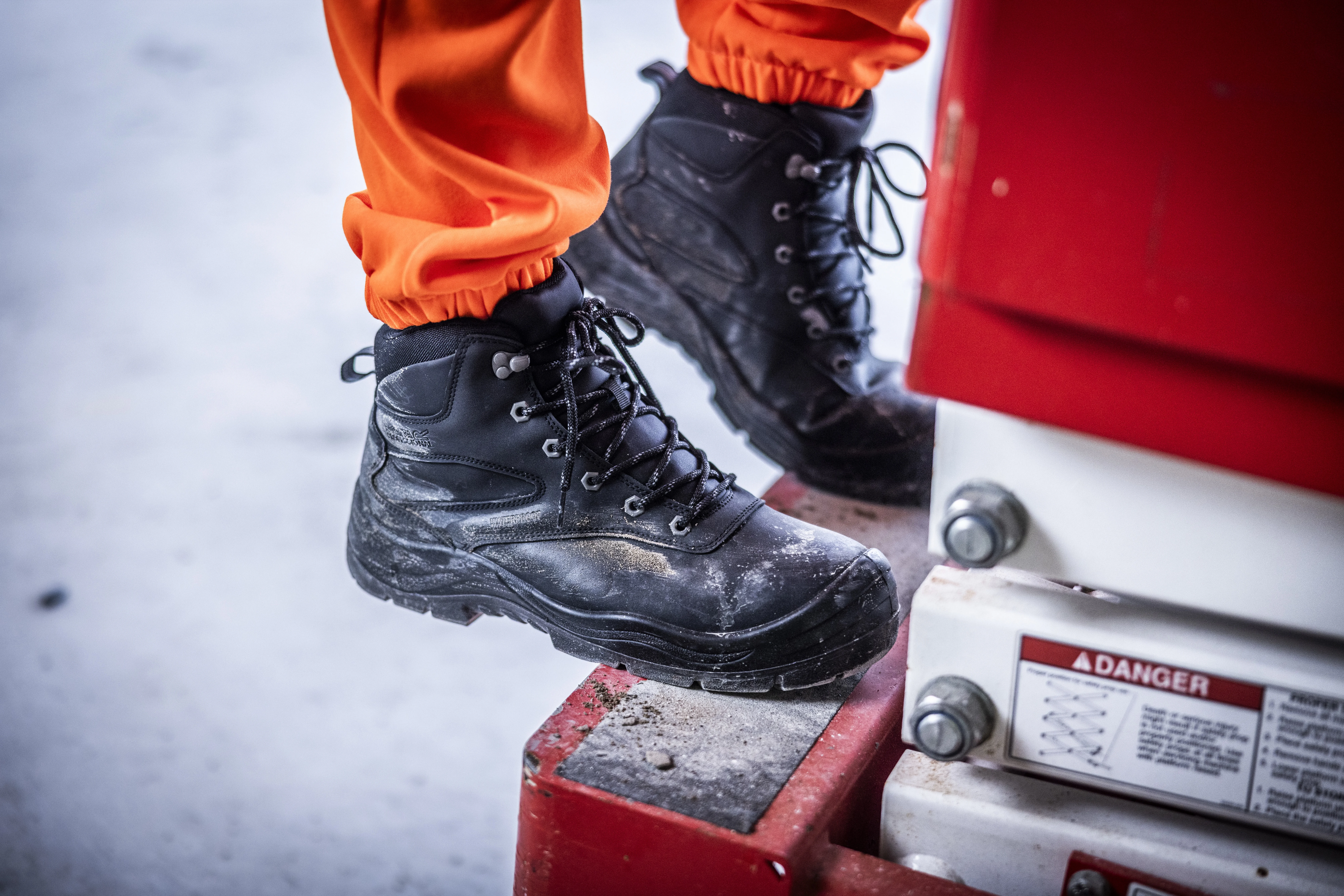 Guardstone S7 waterproof hikers
