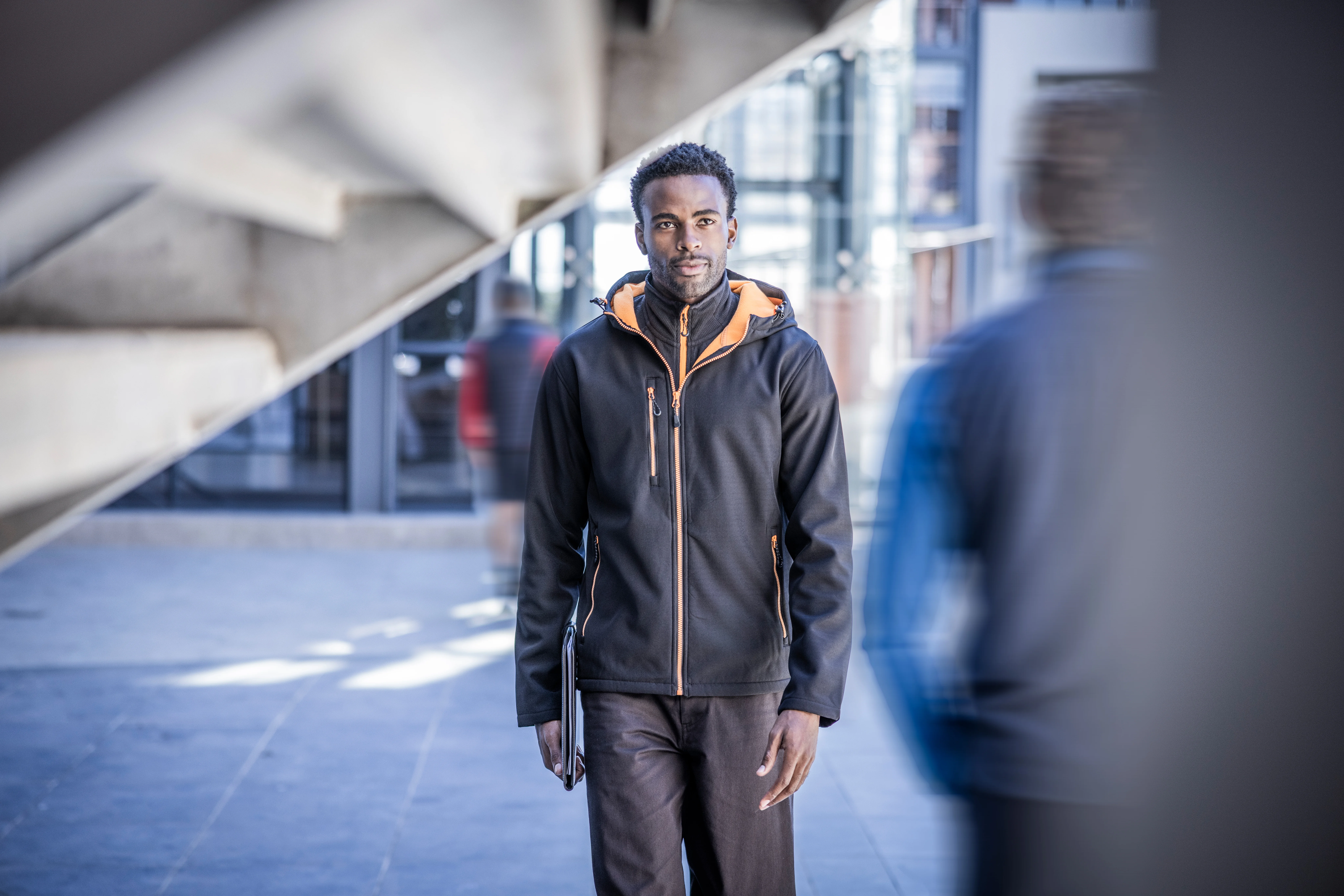 Navigate 2-layer hooded softshell jacket