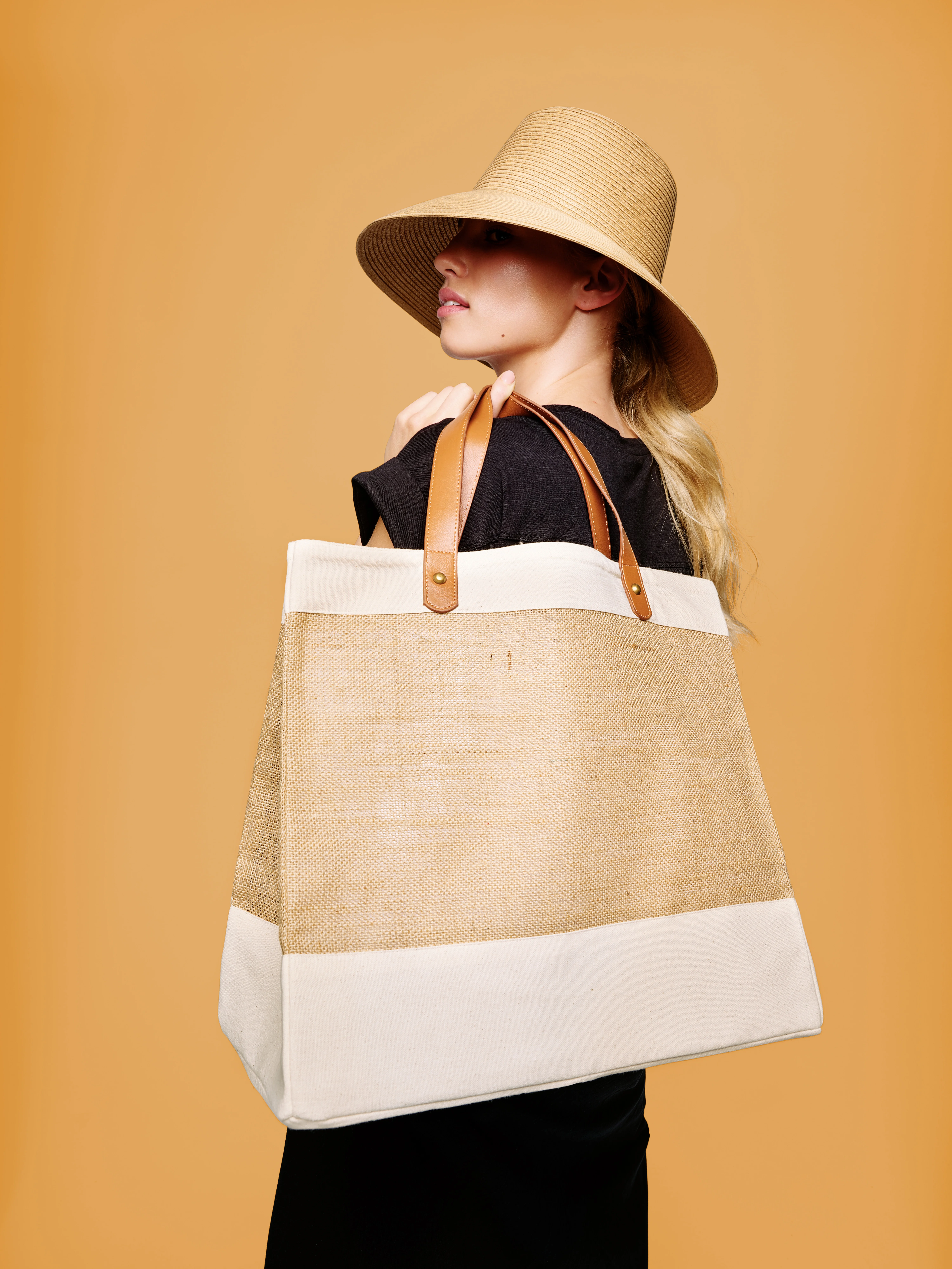 Adley jute with faux leather tote
