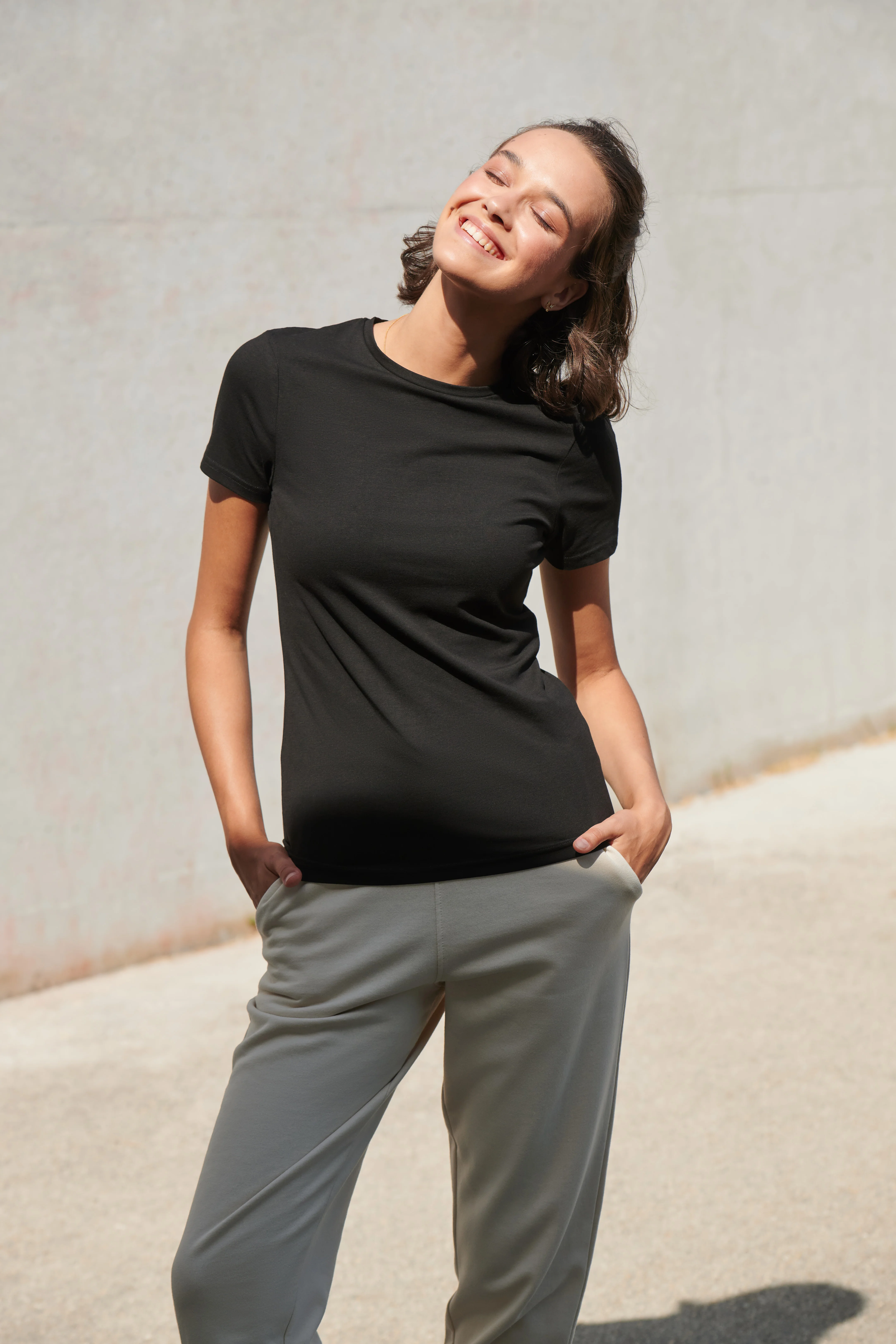 SF Clothing Women's Feel Good Stretch Crew Neck T-Shirt