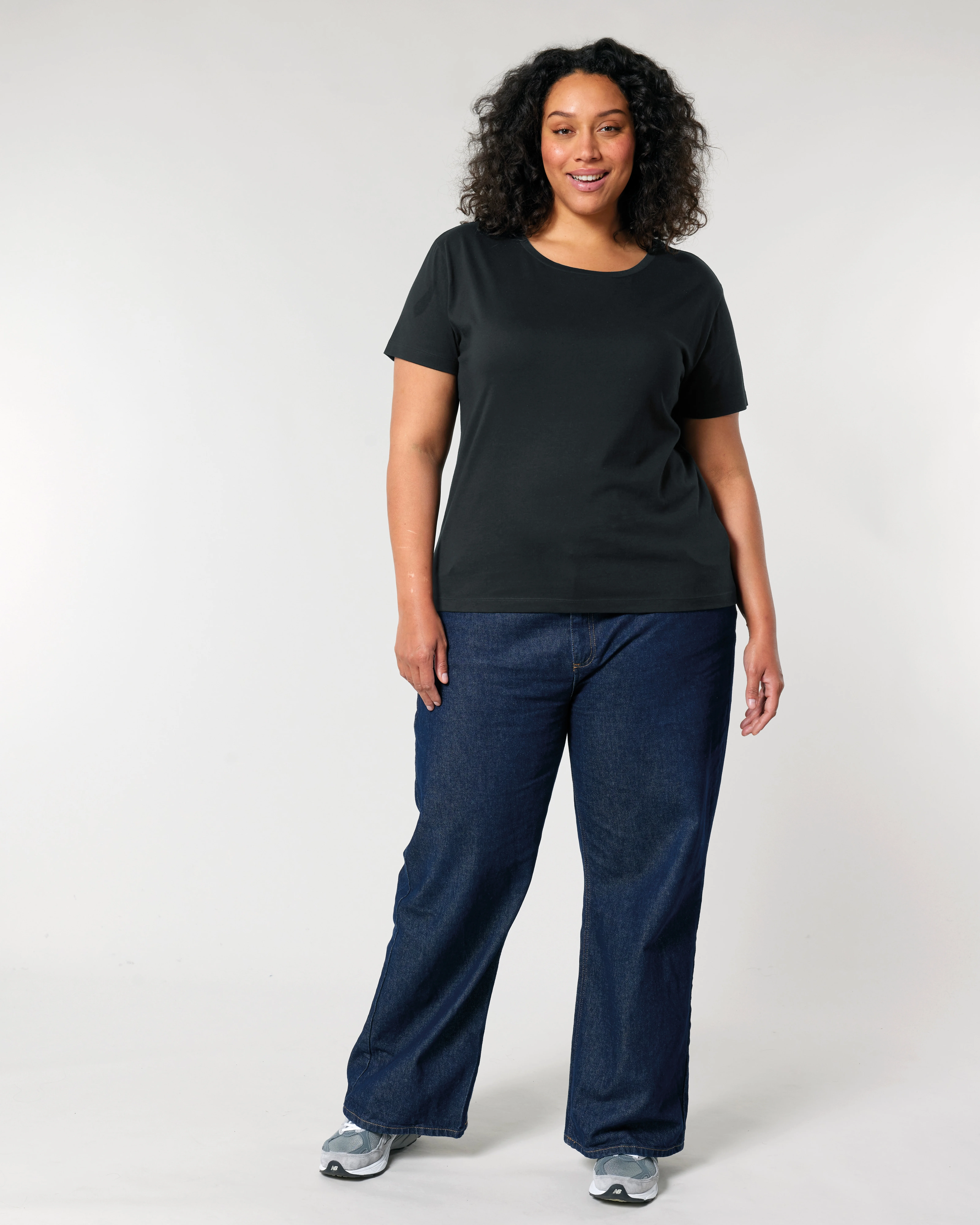 Women’s Stella Serena iconic mid-light t-shirt (STTW173)