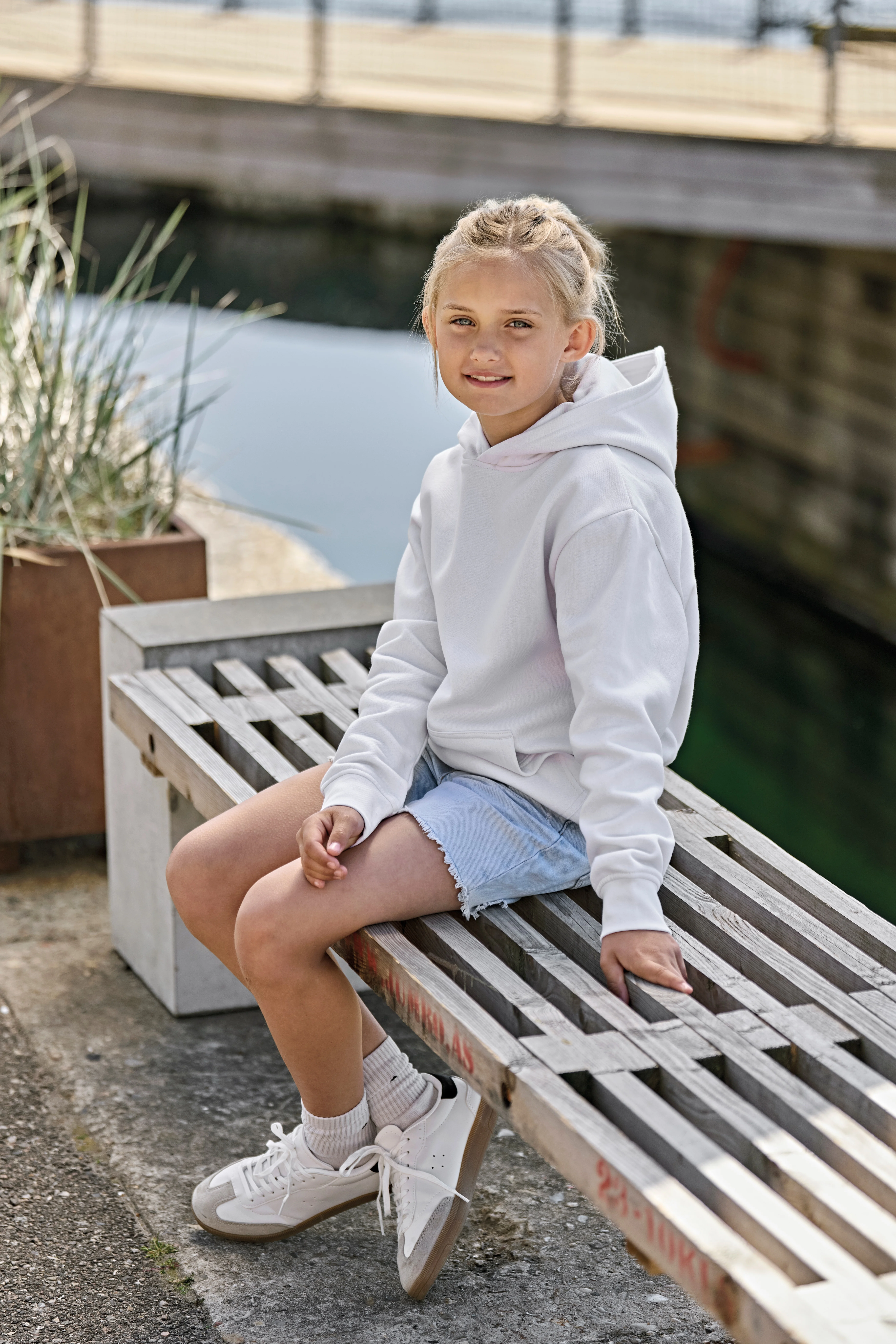 Junior UNLABELED hooded sweatshirt (5152B)