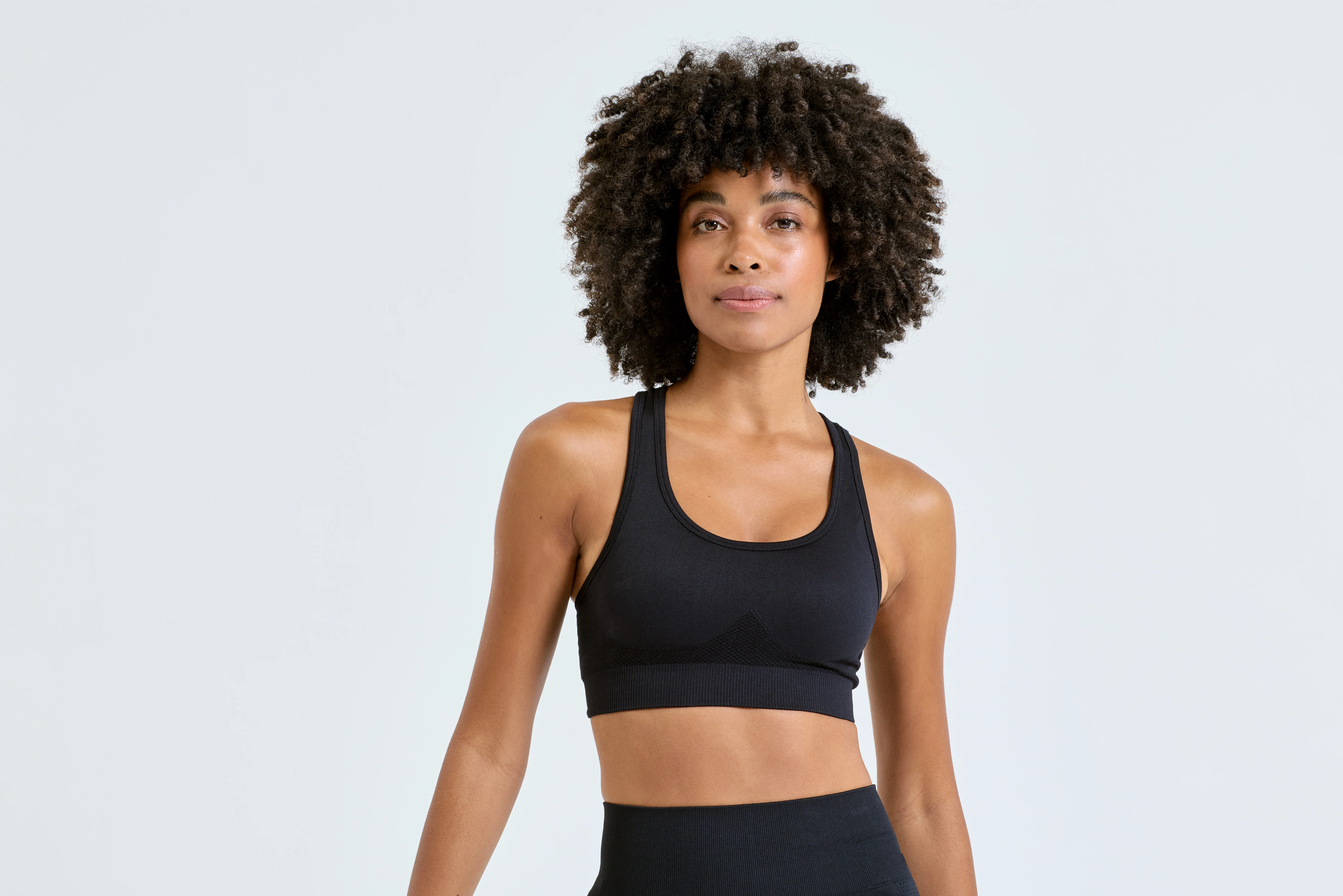 Tridri® seamless 3D fit" multi-sport sculpt solid colour bra"