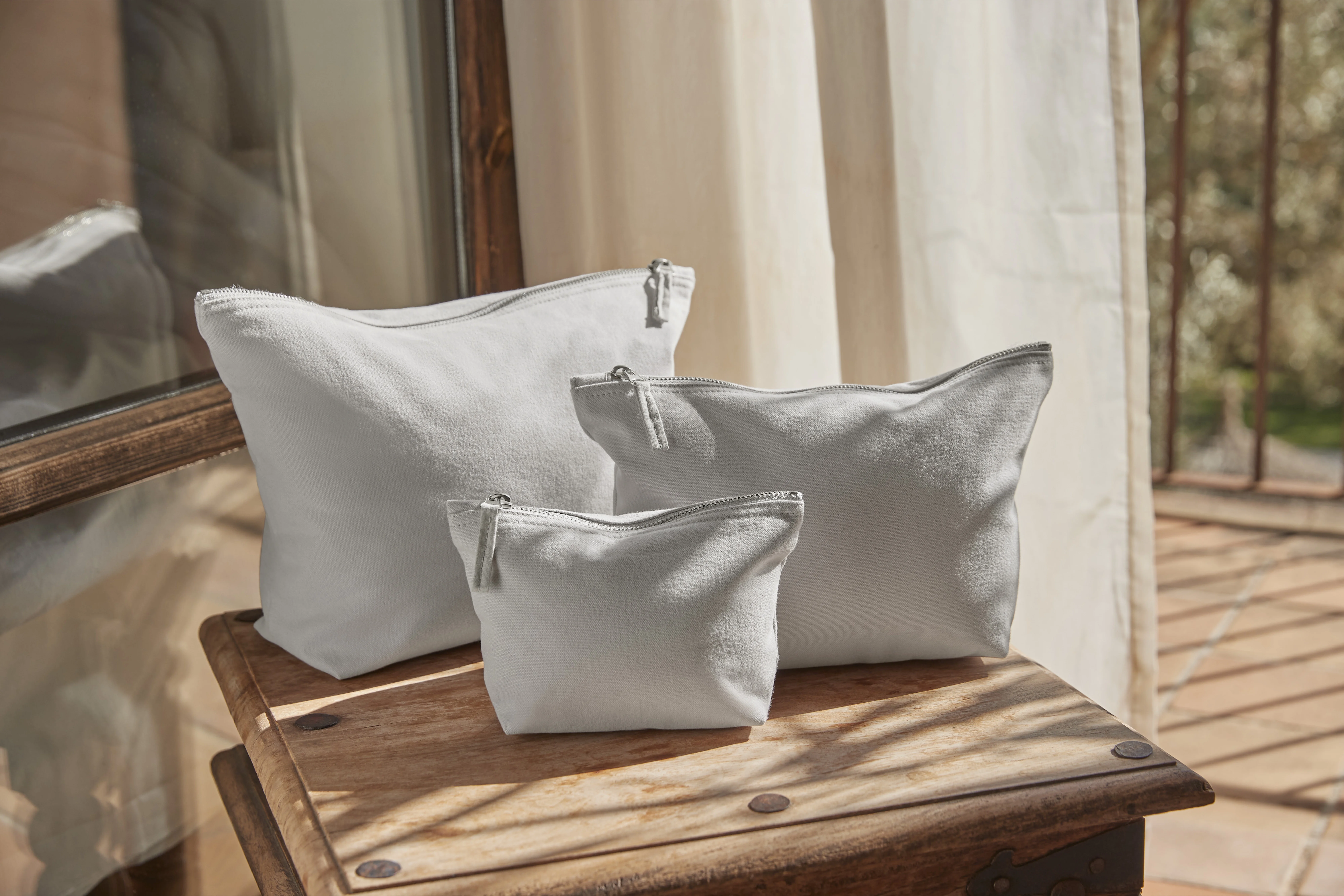 Canvas accessory bag